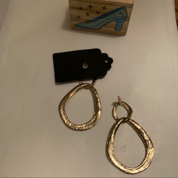 Vintage No~8 Unique Light Weight Fancy Earrings - Picture 9 of 11